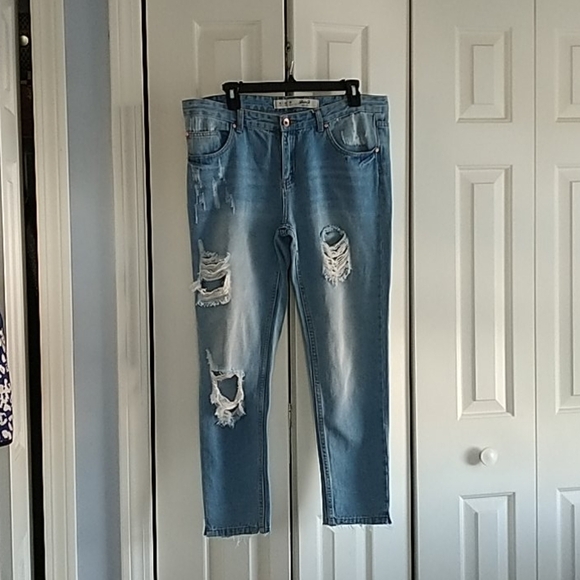 Denim Co Jeans.  Sz 10 Distressed style. - Picture 2 of 10